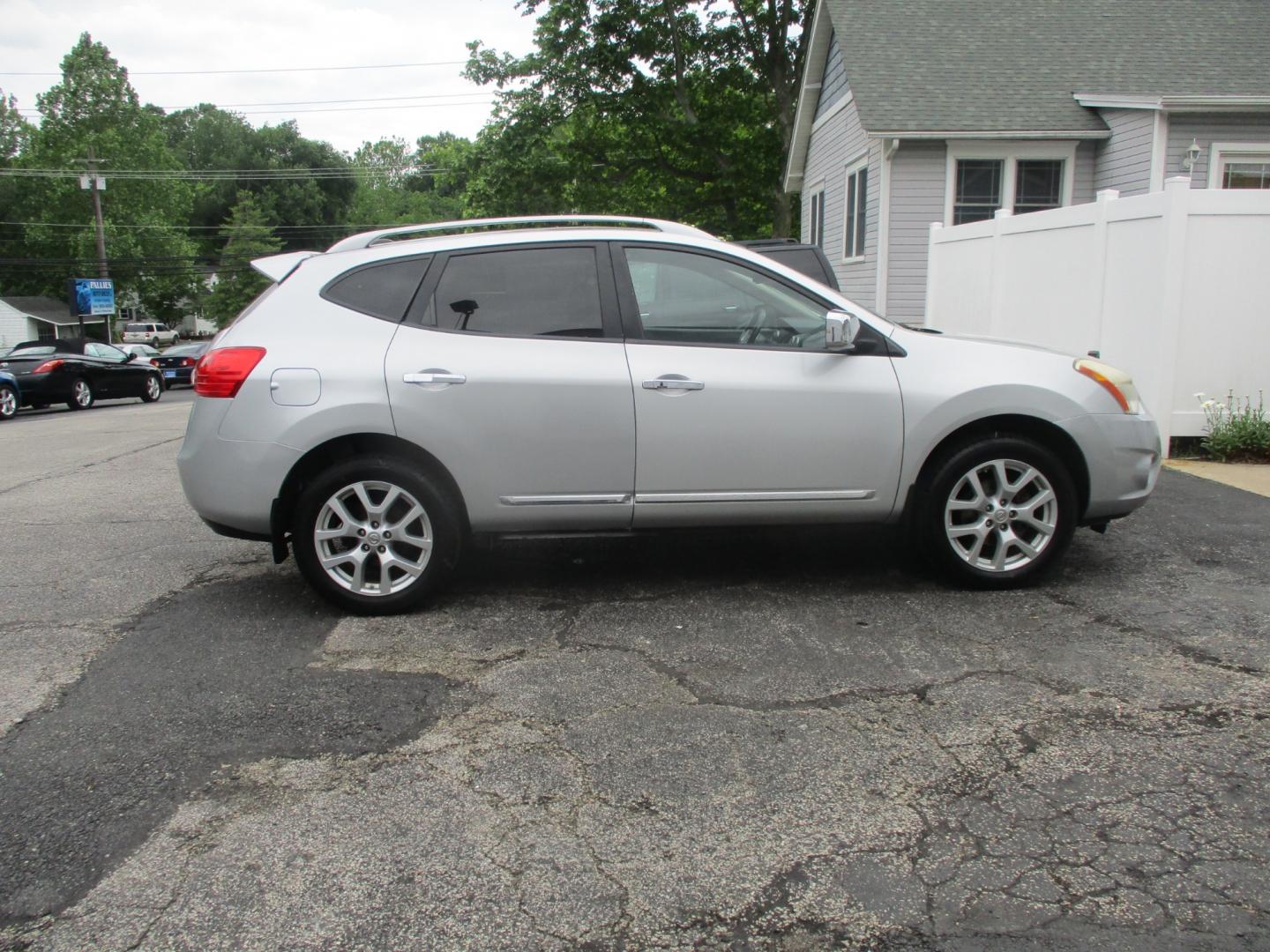 2011 SILVER Nissan Rogue (JN8AS5MVXBW) , AUTOMATIC transmission, located at 540a Delsea Drive, Sewell, NJ, 08080, (856) 589-6888, 39.752560, -75.111206 - Photo#9